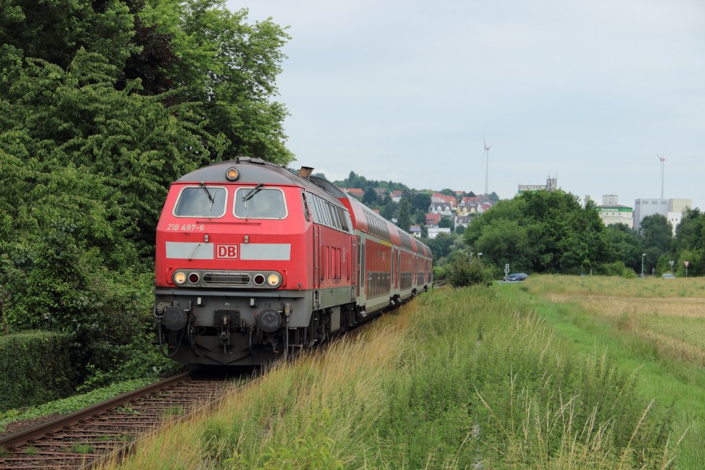 218 497-6 mit einem Regional Express in Schneck-Oberdorfelden am 02.07.2012