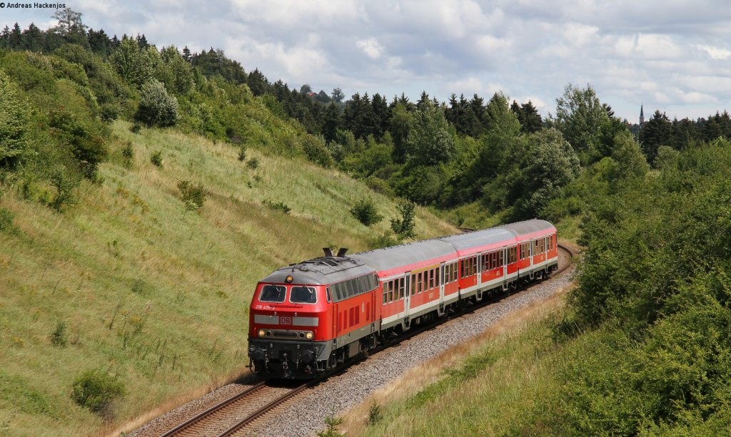218 499-2 mit dem RE 22311 (Rottweil-Neustadt(Schwarzw) bei Dggingen 14.7.12