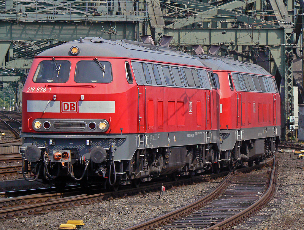 218 838-1 kommt wieder aus Deutzerfeld zurck auf dem Weg rtg Bbf. , Kln Hbf am 27.06.2010