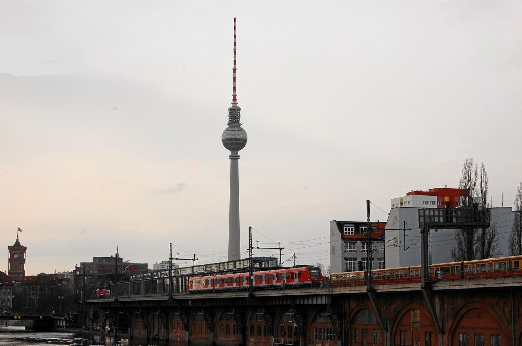22.02.2010 Begegnung am S-Bahnhof Jannowitzbrcke