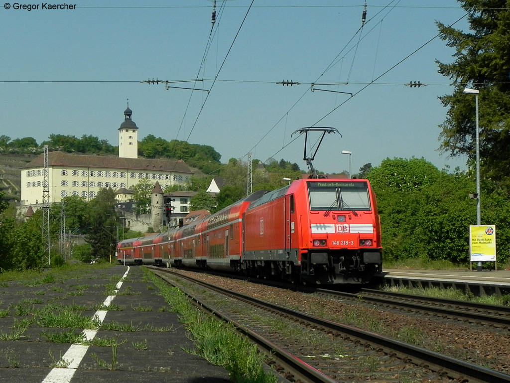 22.04.2011: Die 146 218-3 verlsst mit der RB 19118 (Stuttgart - Mosbach-Neckarelz) den Bahnhof Gundelsheim (Neckar).