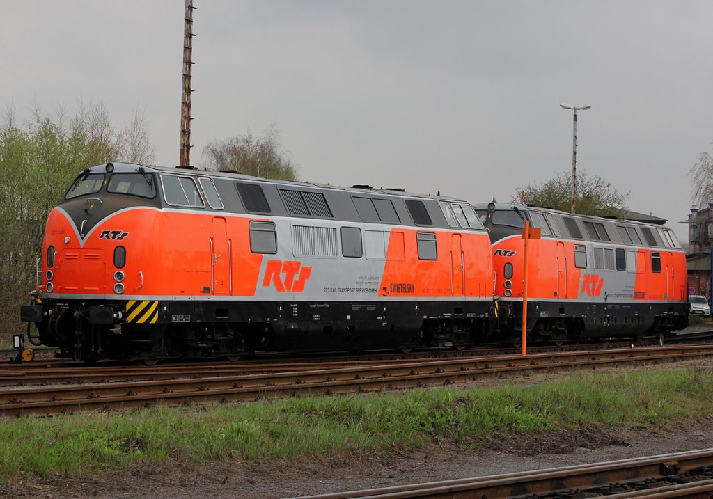 221.105 und 221.134 der RTS in Brhl Vochem am 29.03.2012