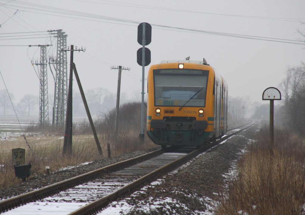 22.2.2013 Letschein. ODEG (650.79)nach Frankfurt/Oder bei der Einfahrt zwischen Einfahrsignal und Ra 10.