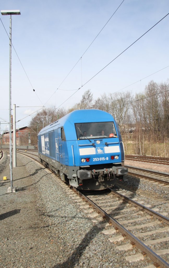 223 052-2 (253 015-8) der Press am 01.04.10 in Reichenbach(Vogtl.).