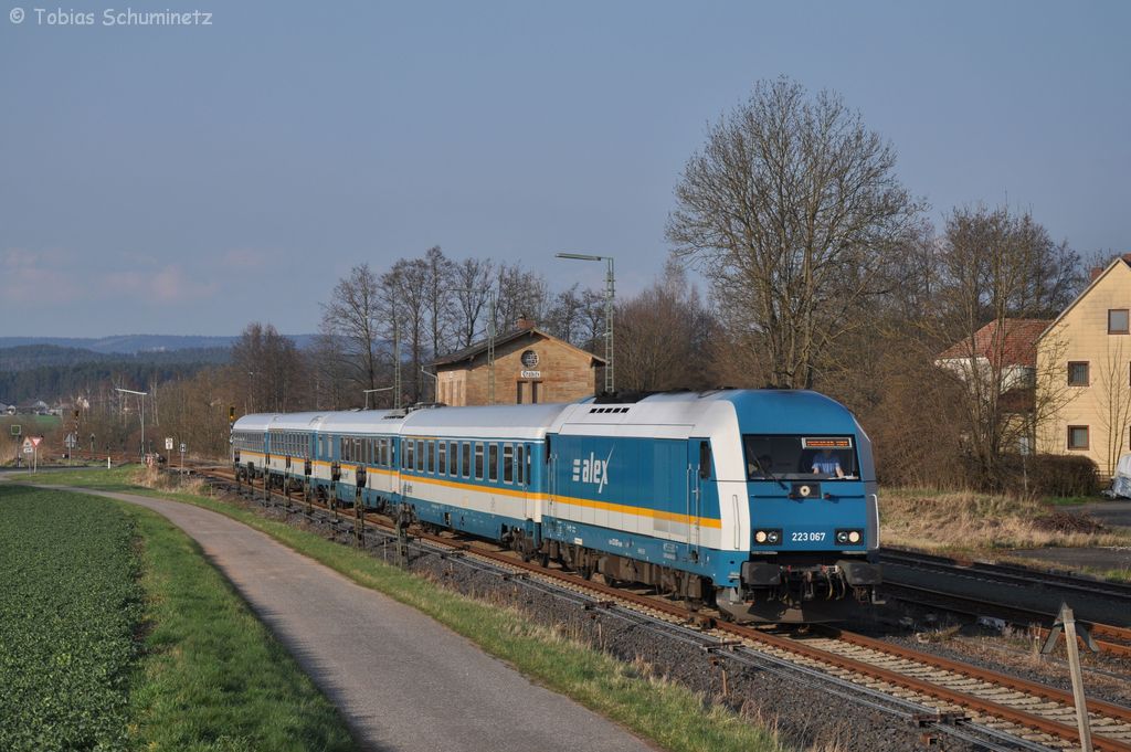 223 067 mit umgeleitetem ALX84121 am 13.04.2012 in Trabitz