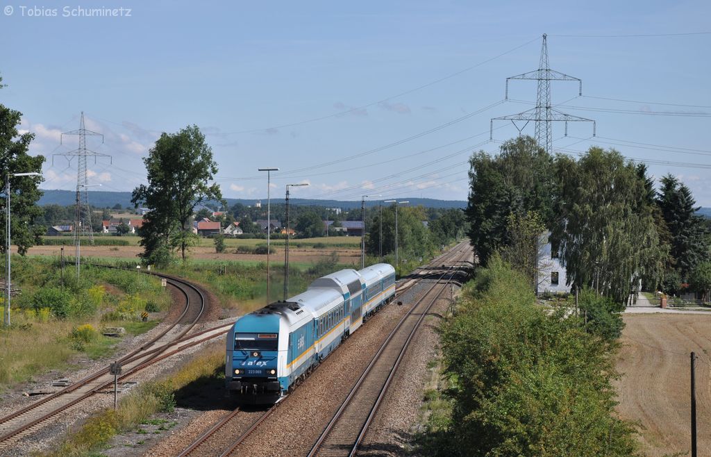 223 069 mit ALX84111 am 12.08.2012 im Bahnhof Irrenlohe