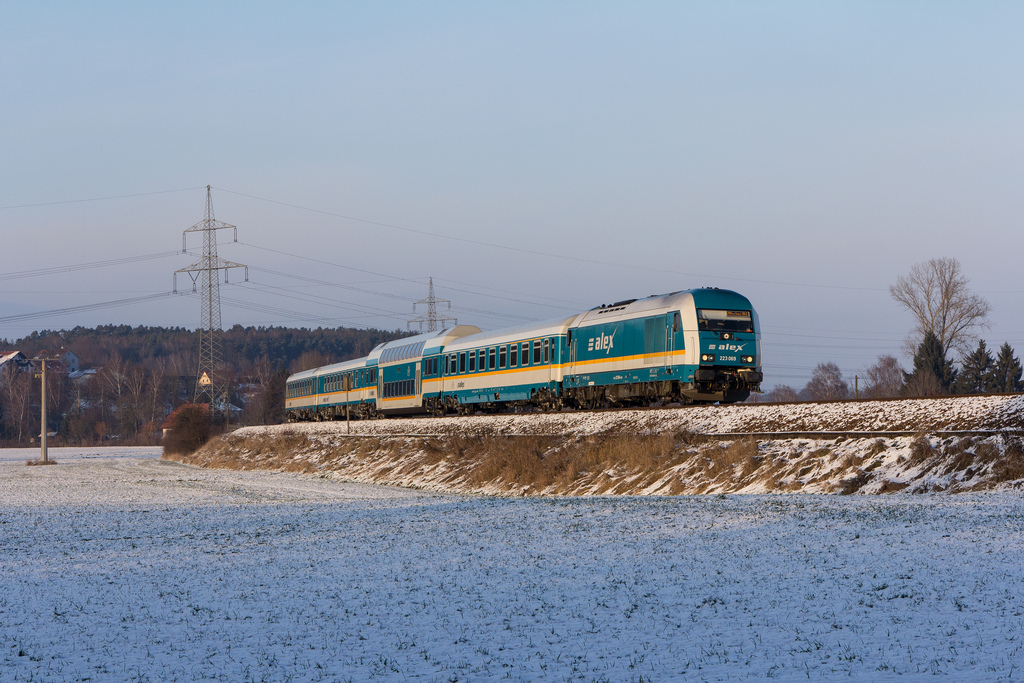 223 069 mit einem ALX nach Mnchen bei Schwandorf vom 8.12.12