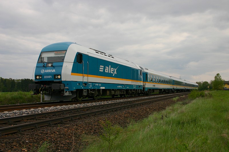 223-071 am Alex von Prag nach Nrnberg bei Irrenlohe.(KBS 855,8.5.2010)