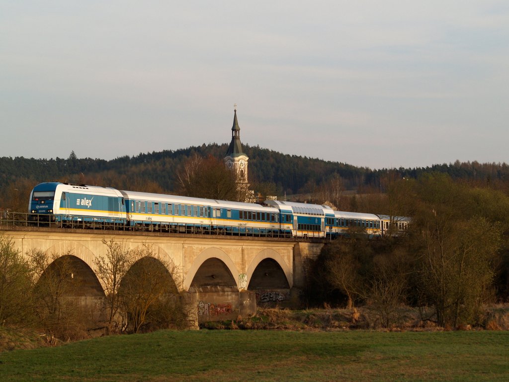 223 072 am 3.04.2011 unterwegs bei Regenstauf
