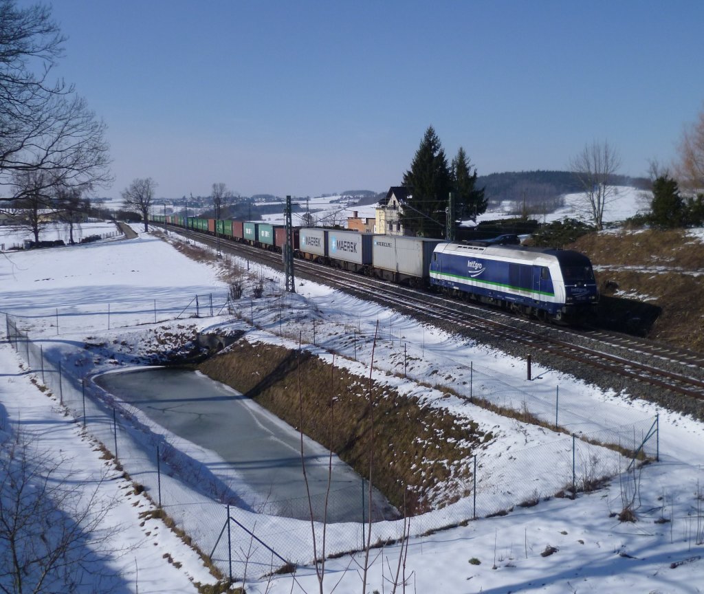 223 152 mit einem Container in Obermylau/V. am 16.03.13.