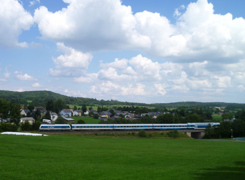 223 XXX durchfhrt am 28.07.11 den Ort Groschlattengn Richtung Marktredwitz. 

