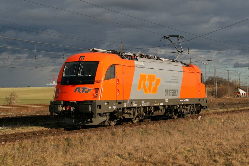 2.3.08 Nachdem RTS am Vortag (1.3.) den SLGAG 95051 von Marchegg nach Tarvisio Boscoverde gebracht hat, stand nun die Rckfhrung der 1216 902 nach Stadlau am Programm. Unter der Zugnummer: SLz 98222 fuhr die 1216 als Sonderlokzug erst einmal von Tarvisio Boscoverde nach Mrzzuschlag. Am darauffolgenden Tag (2.3.) ging es als SLz 98224 von Mrzzuschlag nach Stadlau.