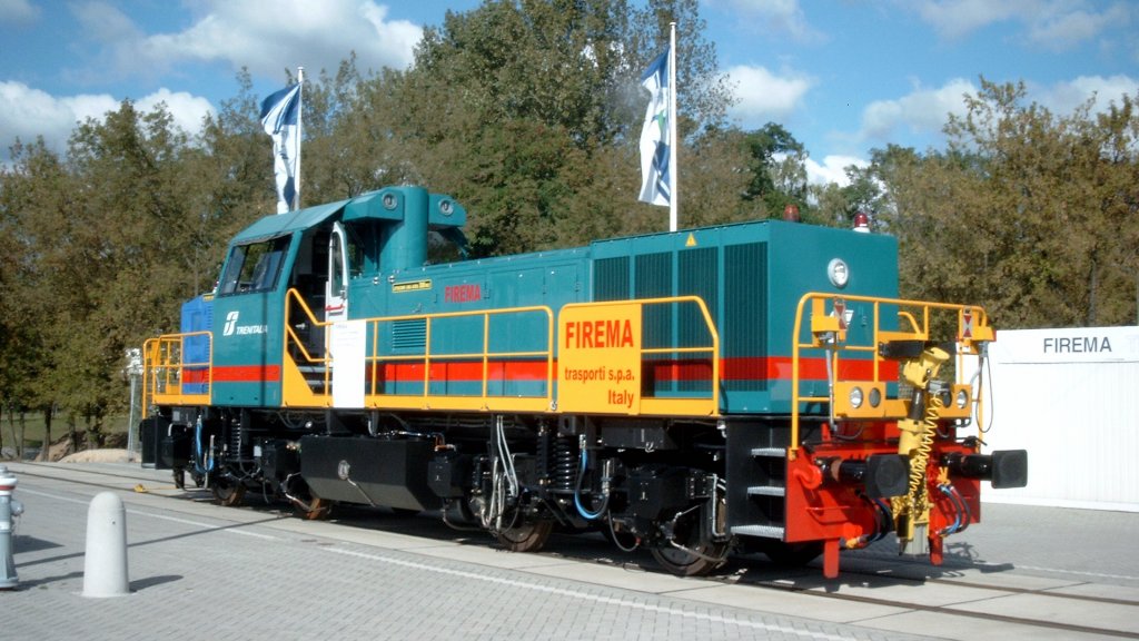 23.09.2002 InnoTrans Berlin : eine D 146 der Fa. FIREMA, Italien