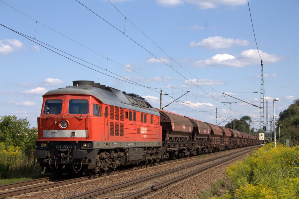 232 093-5 durchfhrt am 13.08.'12 mit einem Getreidezug Dresden-Stetzsch