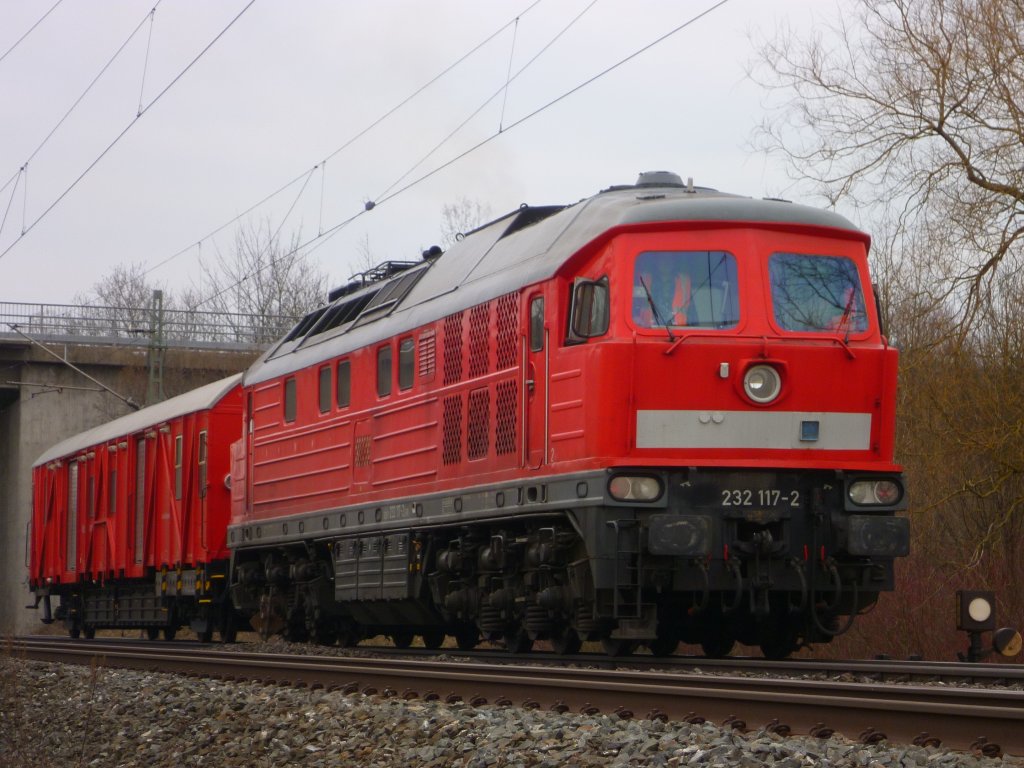 232 117-2 musste am 02.04.13 mit einem Hilfszug nahe Kps anrcken. Da sich dort eine 294 auf Abwegen befand.