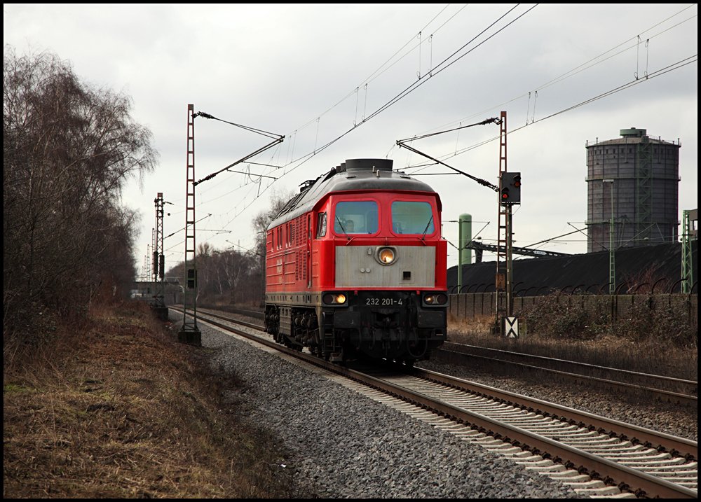 232 201 (9280 x232 201-4 D-DB) trgt ein  Ltzchen  und ist solo in Richtung Bochum unterwegs. (24.02.2010)