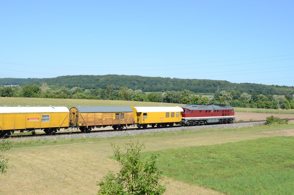 232 223-8 schiebt ihren Bauzug am 19. August 2012 nach Birkenfeld.