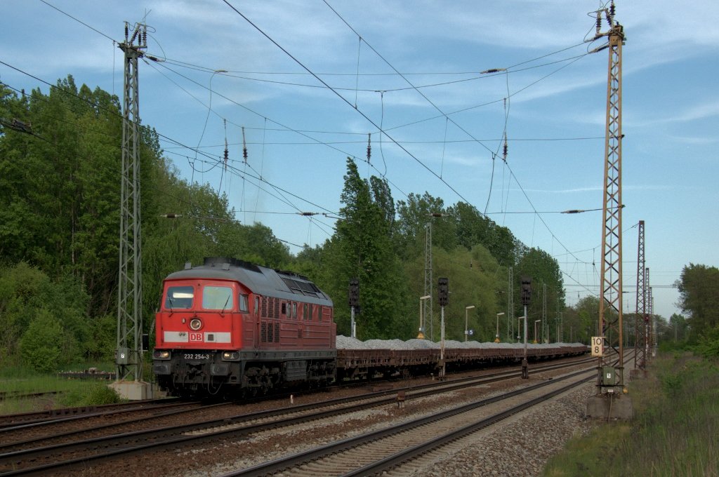 232 254 am 15.05.13 in Leipzig-Thekla