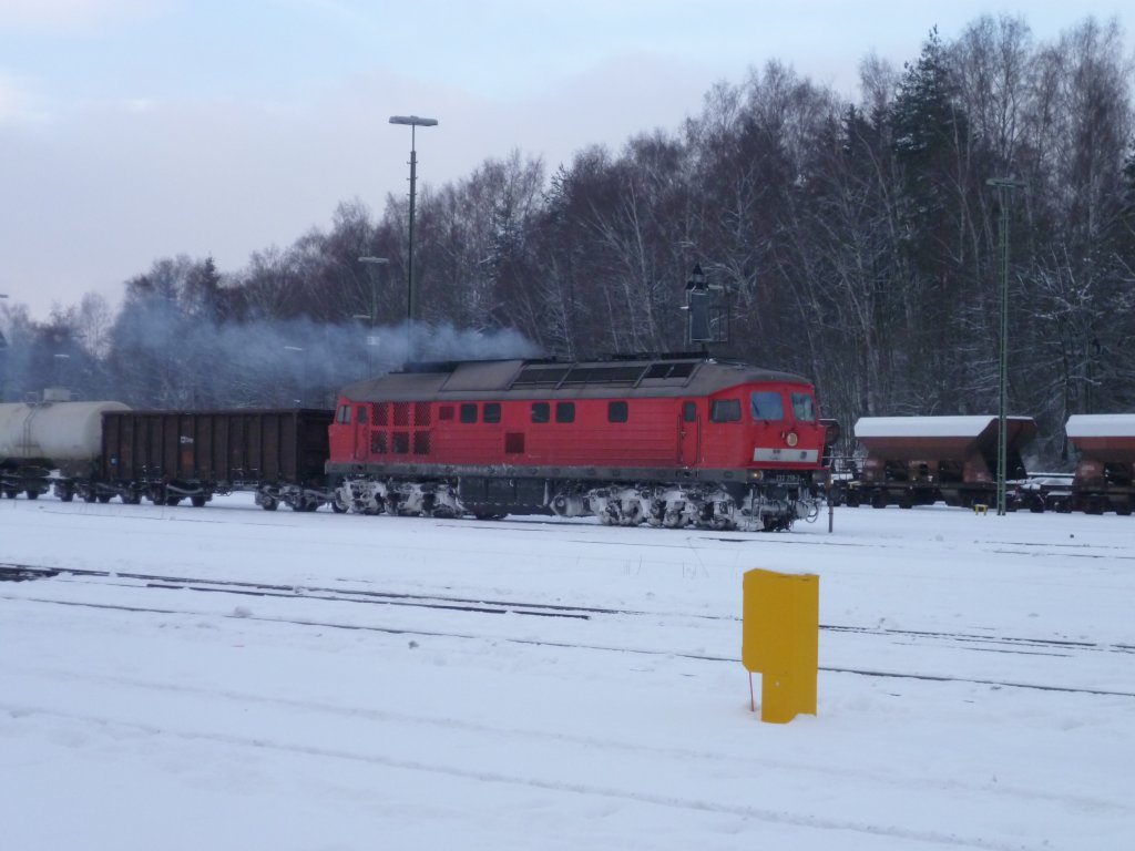 232 259-2 bei der Ausfahrt in Marktredwitz am 11.12.12. Die Fahrt ging nach Cheb.