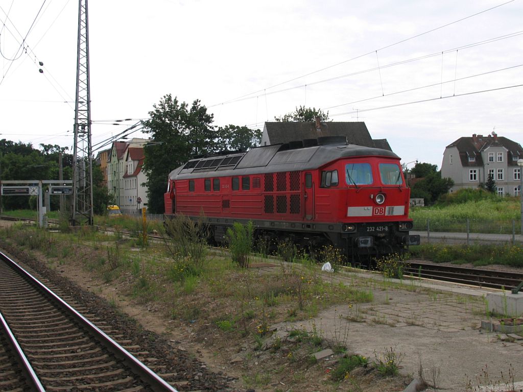 232 421-8 auf Bahnhof Angermnde am 9-7-2007.
