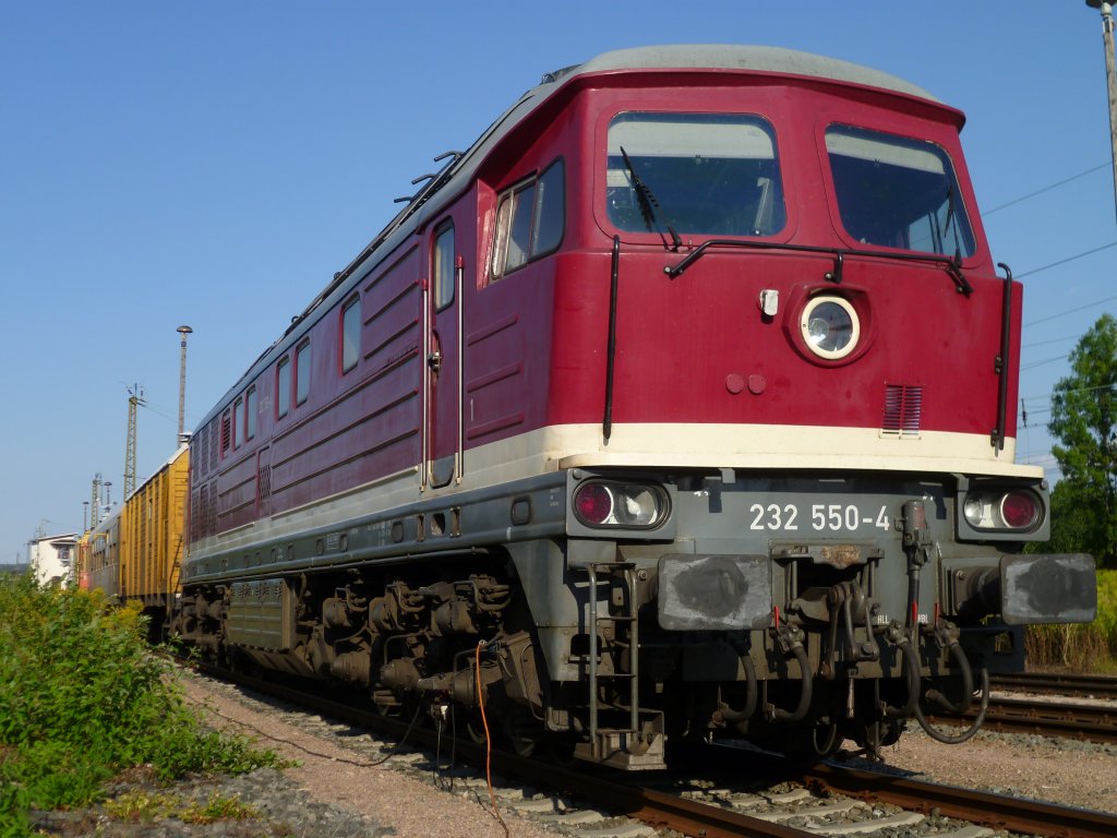 232 550-4 der DGT stand am 13.08.12 mit einem Bauzug im Hbf Zwickau.