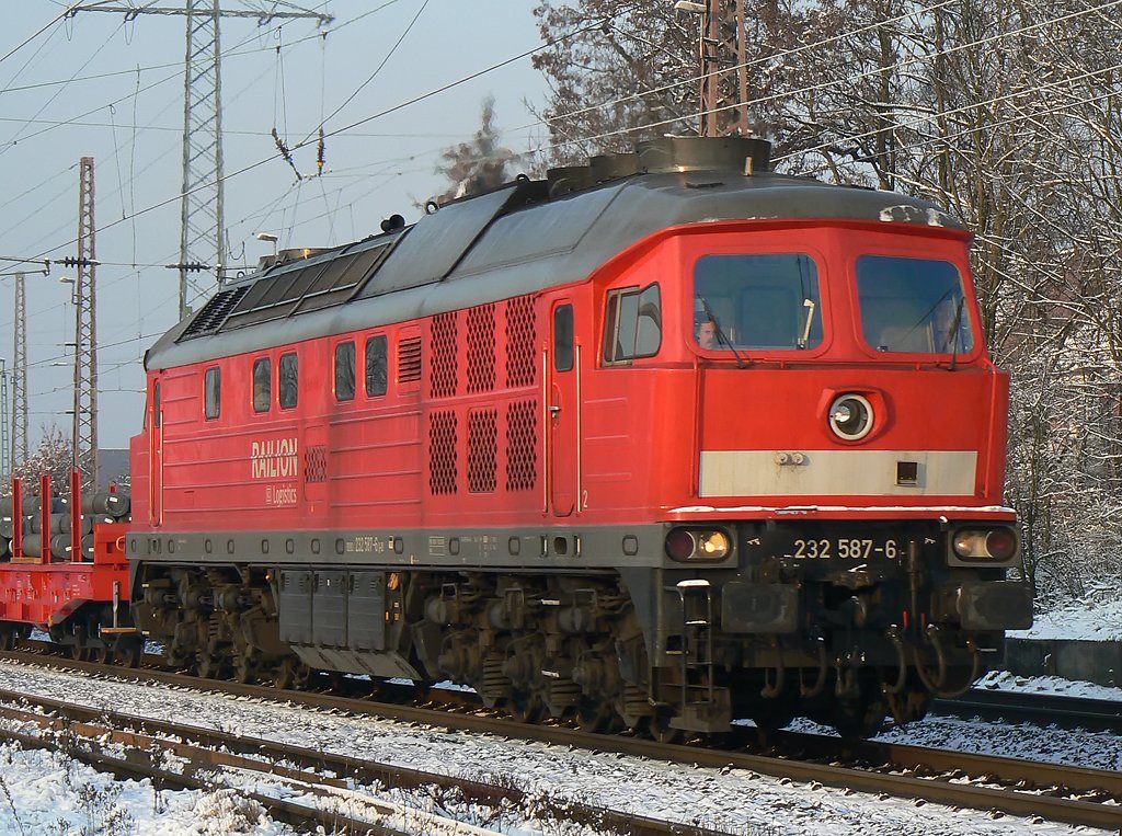 232 587-6 in Ratingen-Lintorf am 26.01.2010
