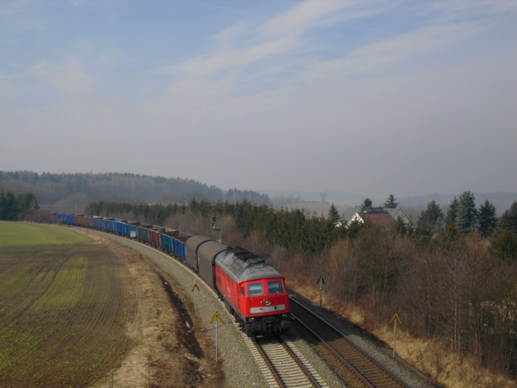 232 609-8 fuhr am 05.03.11 die Steigung bei Frohsinn hinauf nach Herlasgr�n.