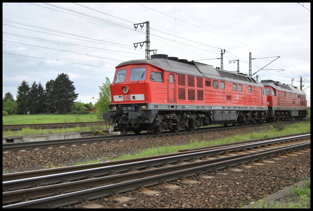 232 703-9 und eine Schwesterlok in Lehrte/Westgruppe am 14.05.2010.