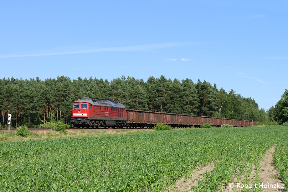 232 800-3 mit einem Schotterzug von Oling am 17.06.2011