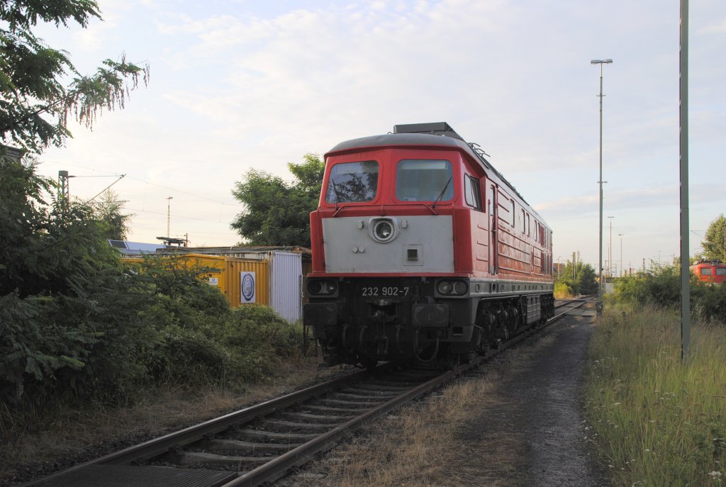 232 907-7,im Ex-BW Lehrte am 03.08.2010.