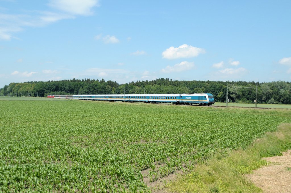 233 063 am 04.06.11 mit Alx 84149 bei Mnchen-Aubing