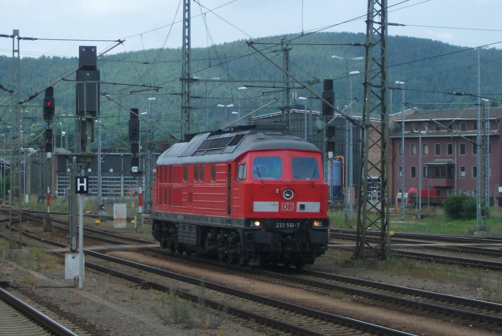 233 510 rangiert am 06.Juli 2012 in Saalfeld(Saale) um dann eien Gterzug nach Nrnberg zu bringen.