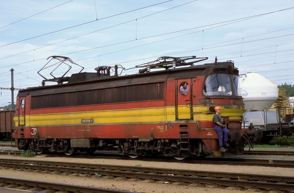 240 086  Vaseli n. Luznici  18.08.98