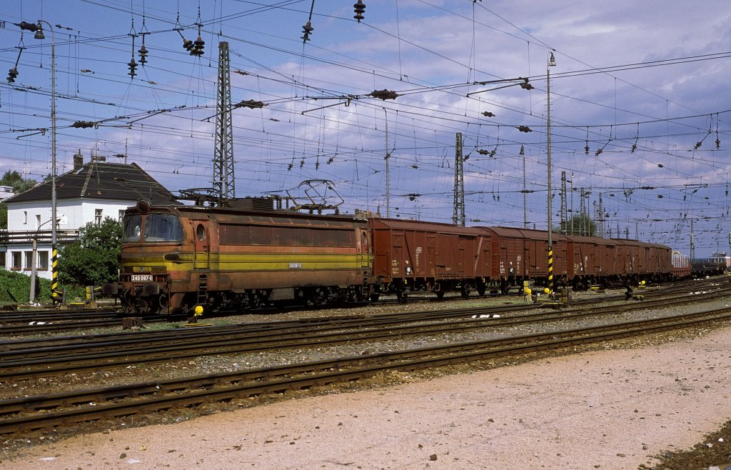 240 097  Bratislava  22.08.98