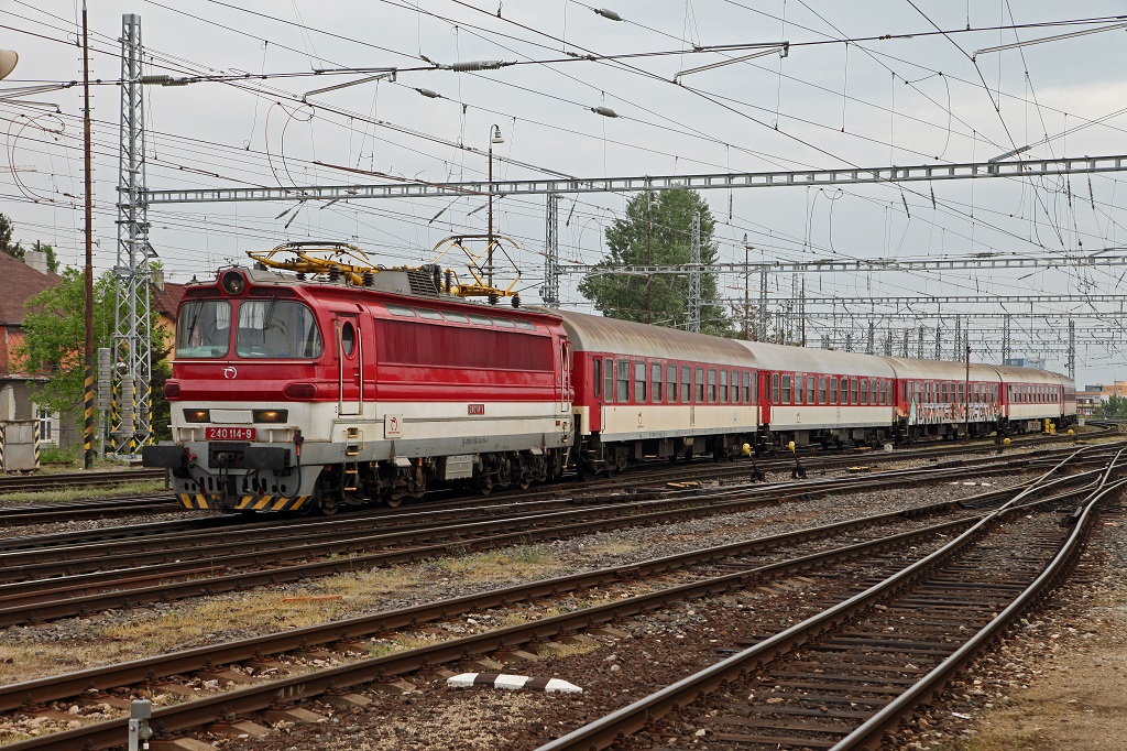 240 114 in Bratislava am 7.05.2013