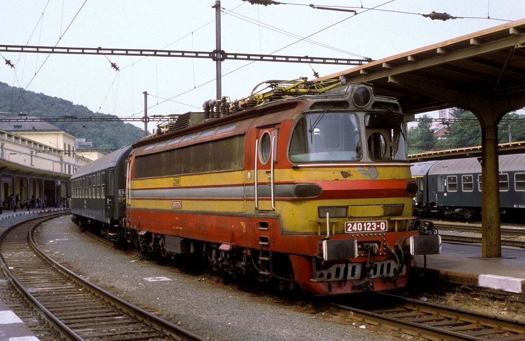 240 123  Bratislava  20.08.98