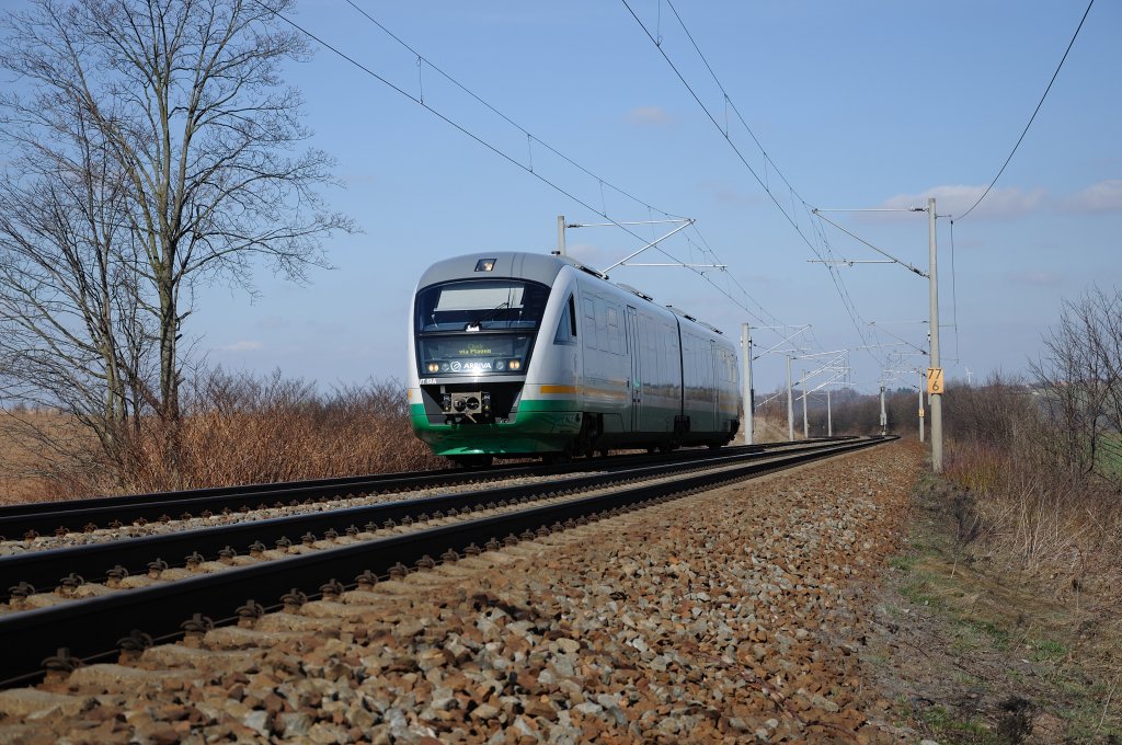 24.03.2011, VT 19 der Vogtlandbahn zwischen Steinplei und Neumark.