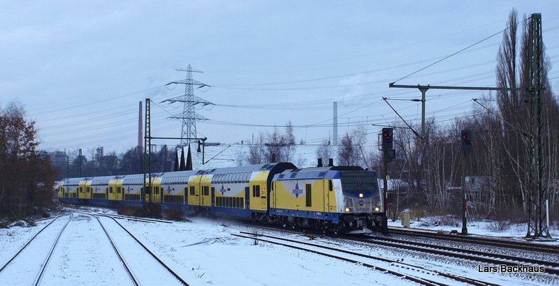 246 004-6 durchf�hrt am 20.12.09 mit ihrem ME 39418 aus Cuxhaven Hamburg-Unterelbe Richtung Hamburg-Harburg.
