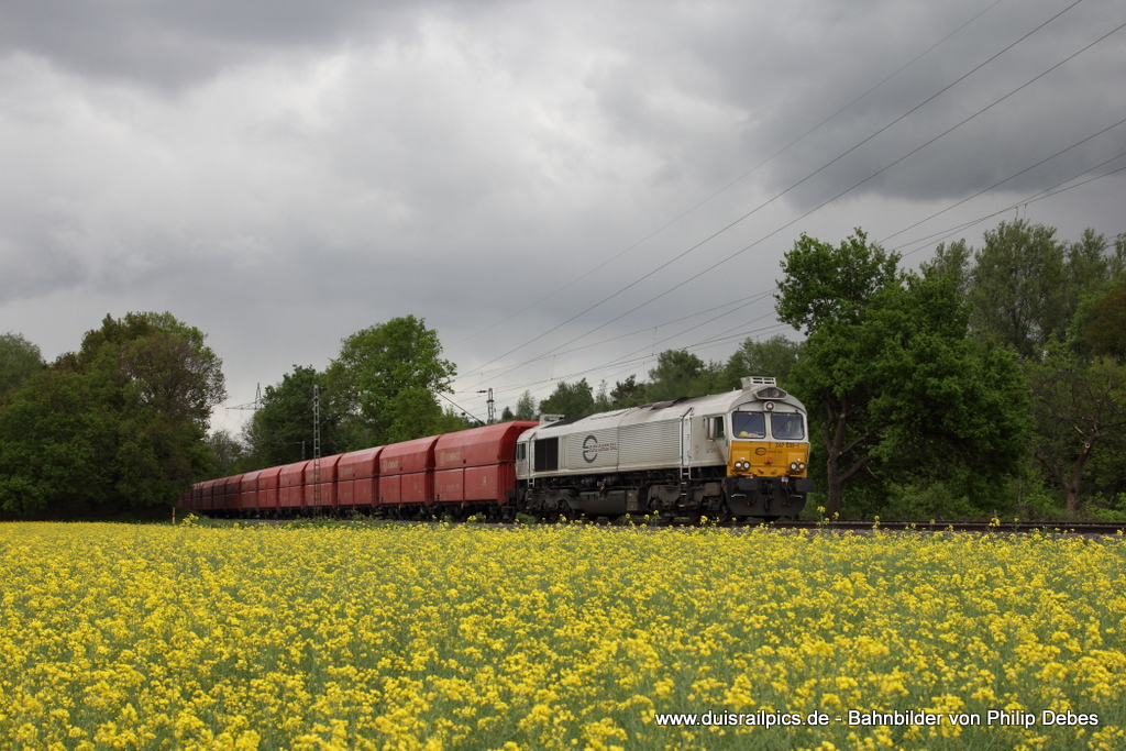 247 039-1 (Euro Cargo Rail) fhrt am 12. Mai 2012 um 13:14 Uhr mit einem Gterzug durch Ratingen