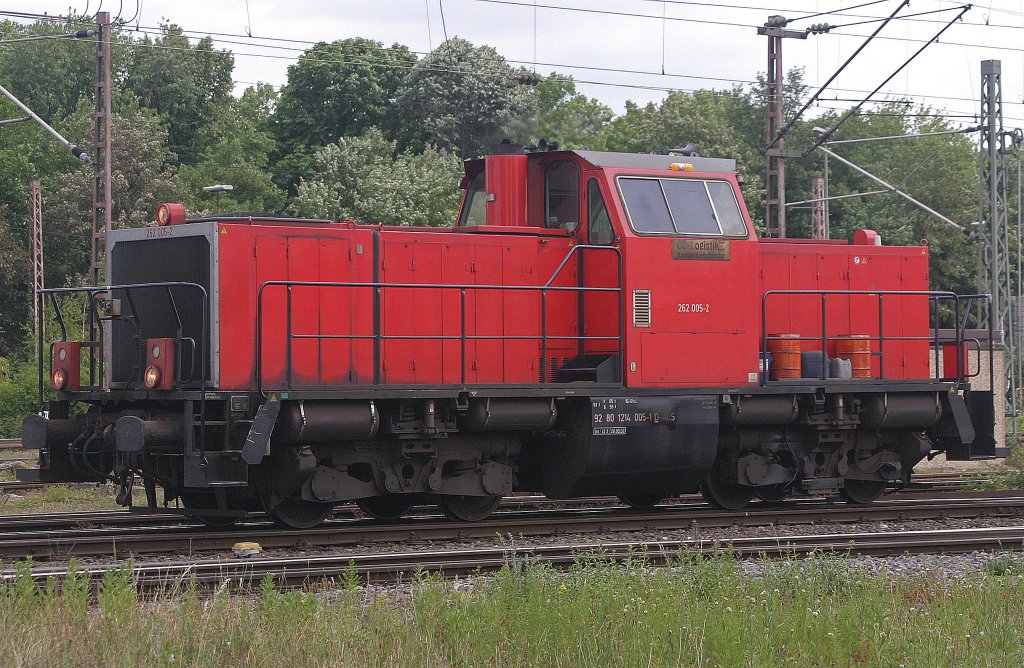 262 005 am 28.5.11 in Duisburg-Ruhrort