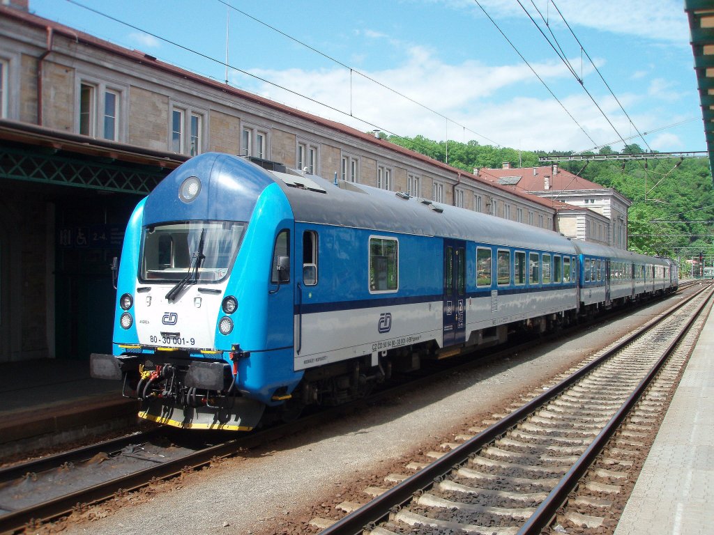 ČD Steuerwagen 80-39 001 auf Bhf. Decin am 12. 5. 2012.