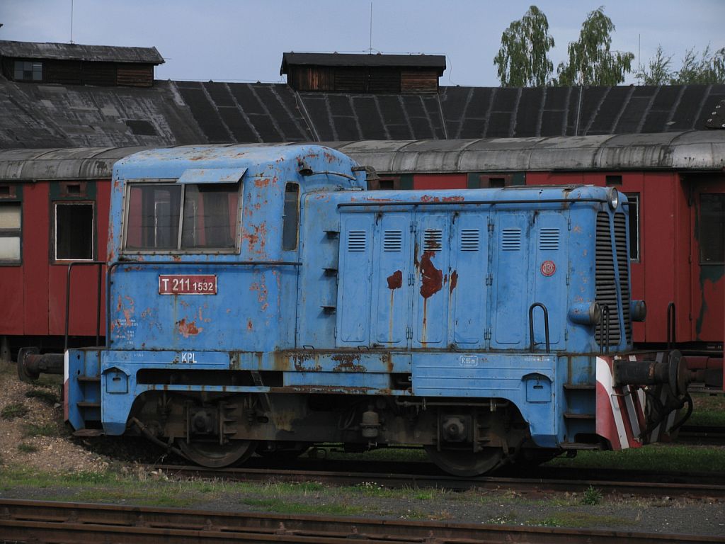 ČSD T211.1532 (Baujahr: 1961) in elezničn muzeum Vtopna Jaroměř am 12-8-2011.