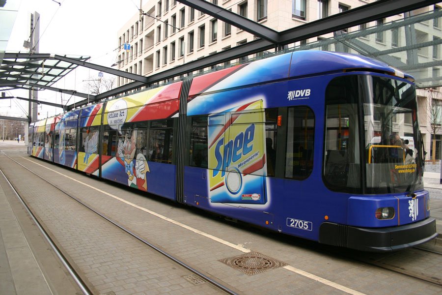 2705 auf der Linie 2 nach Gorbitz am Postplatz, 20.03.2009