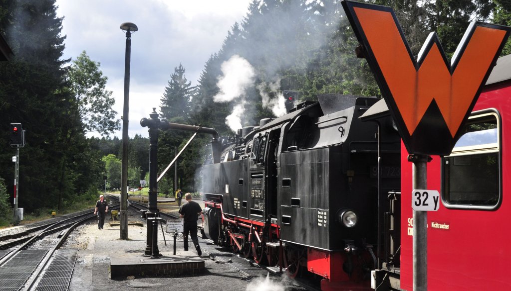 27.08.12 Bf Drei Annen Hohne , Wassernehmen fr die Brockenfahrt
