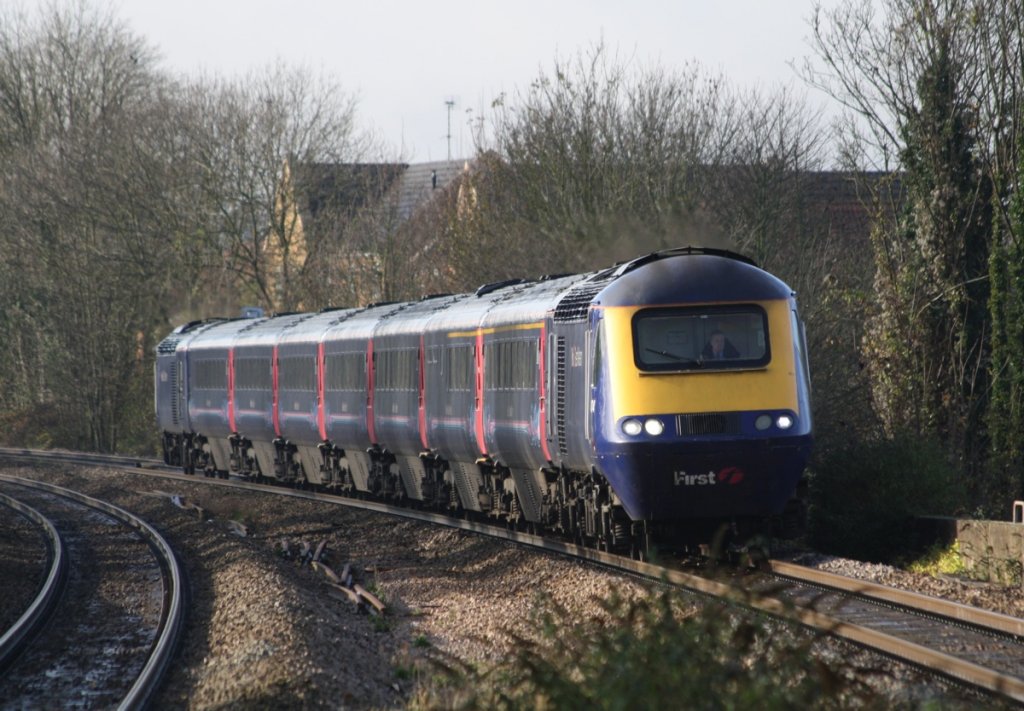 27.11.2012 Chippenham. Einfahrt Regionalzug nach London.