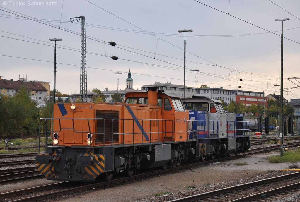 275 803 + 275 807 am 14.10.2012 in Regensburg beim Rangieren