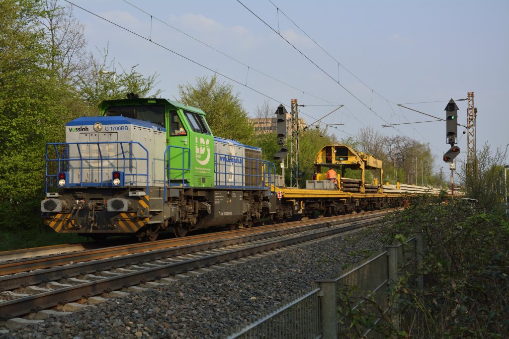 277 030 des Eutiner Eisenbahnunternehmen im Bauzugeinsatz bei Bonn Hbf am 22.04.13!