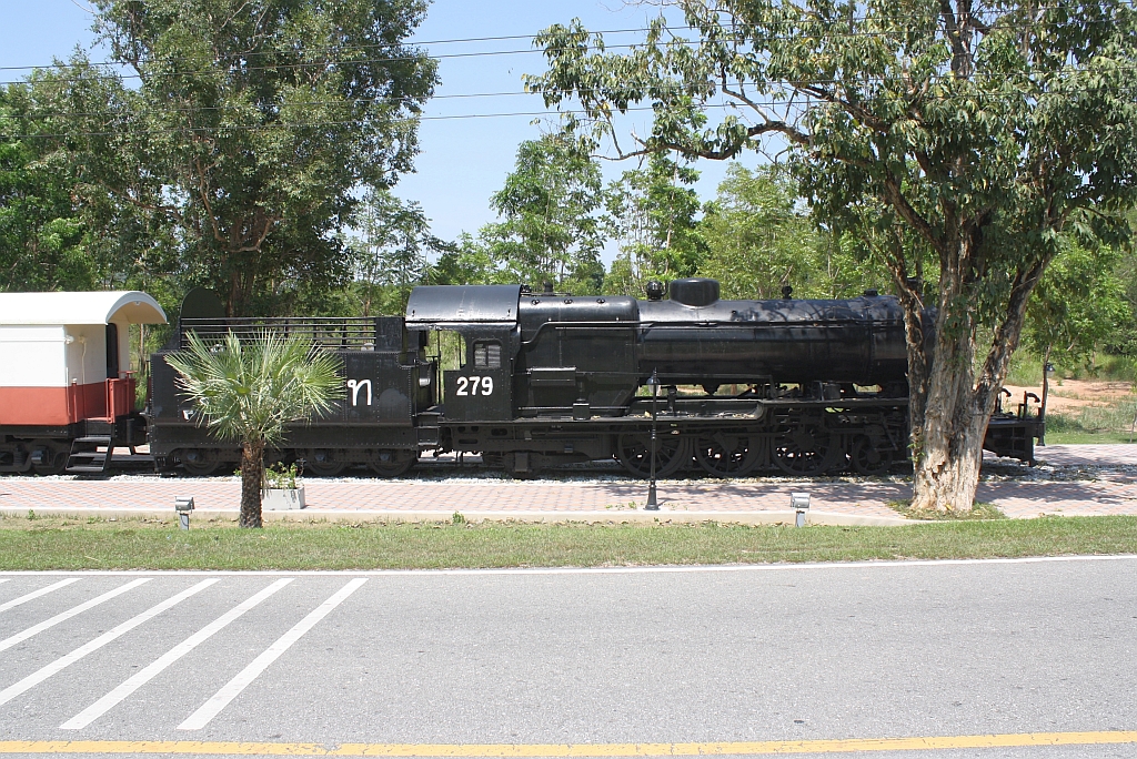 279 (2'C1'-h3, Hanomag, Bauj. 1929, Fab.Nr. 10659), aufgestellt beim Siam Country Club in Pattaya, am 15.Mai 2012.