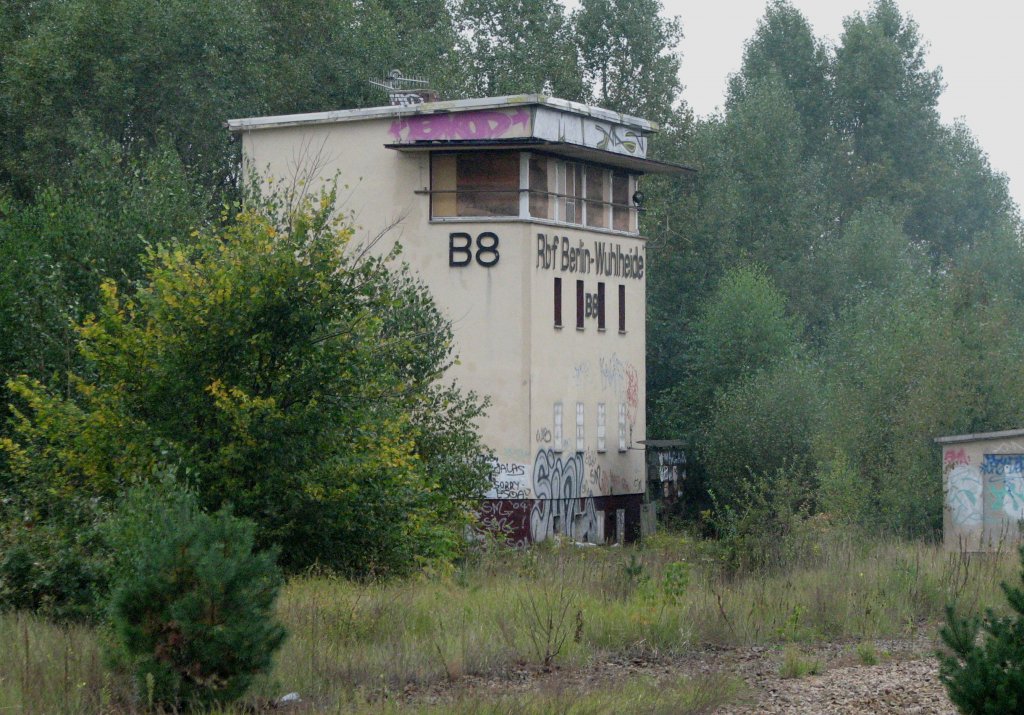 28.09.07 Berlin ; Damals stand es noch (auer Betrieb), das Stw B8 auf dem ehem. Rbf Wuhlheide