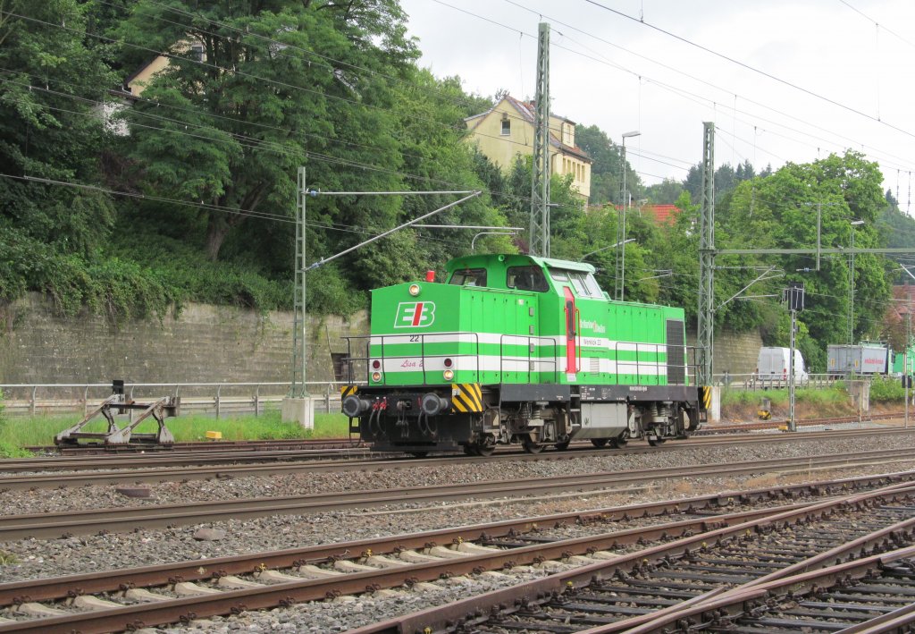 293 025-3  Lisa 22  der EIB rangiert am 11. Juli 2012 in Kronach.